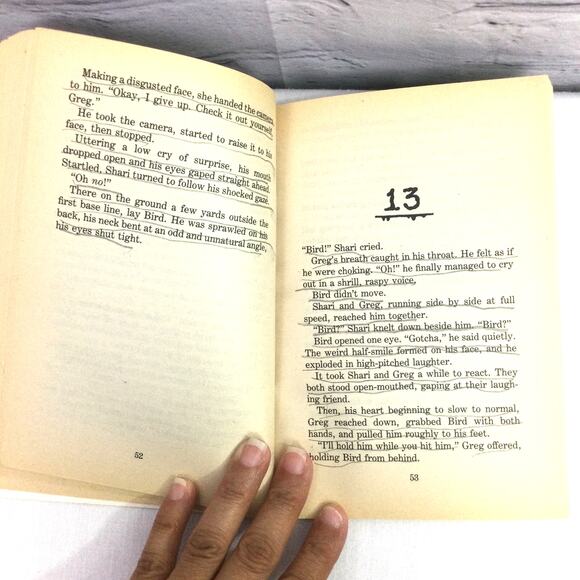 Goosebumps R.L. Stine Let's Get Invisible Vintage Paperback 8 Book Bundle - Picture 13 of 16